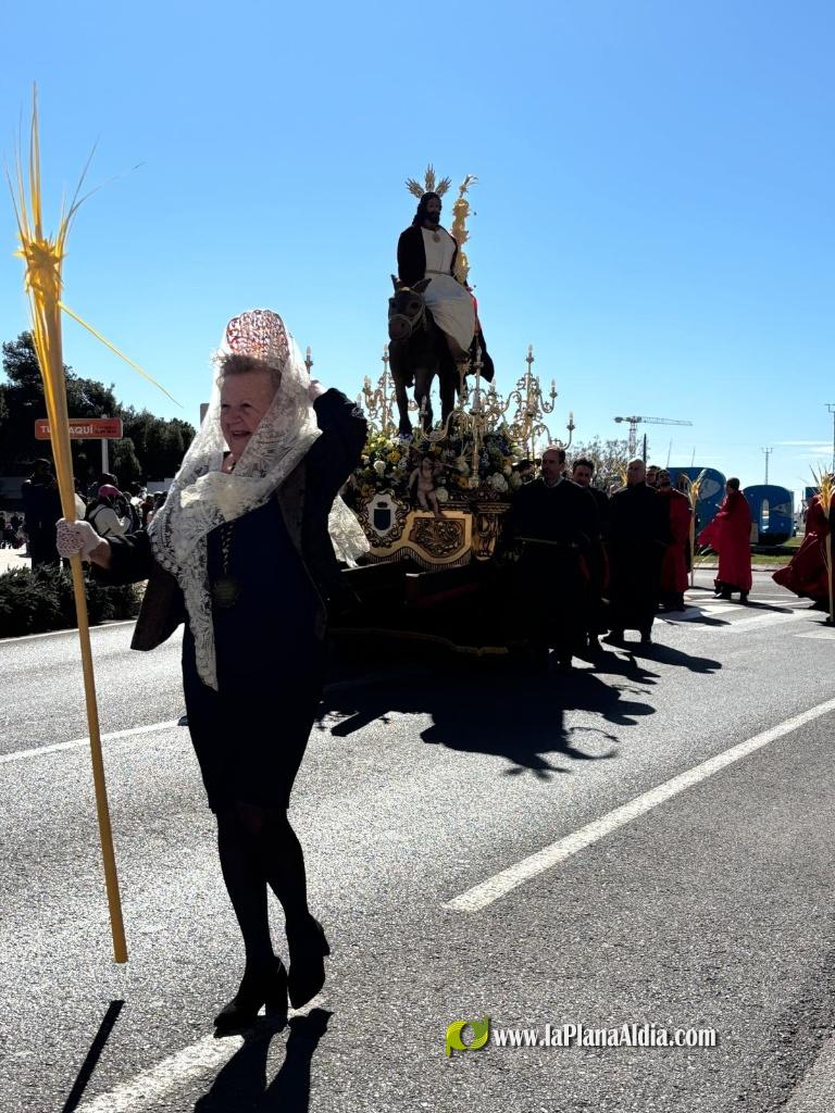 Borriana celebra un multitudinari Diumenge de Rams per les parr?quies del municipi