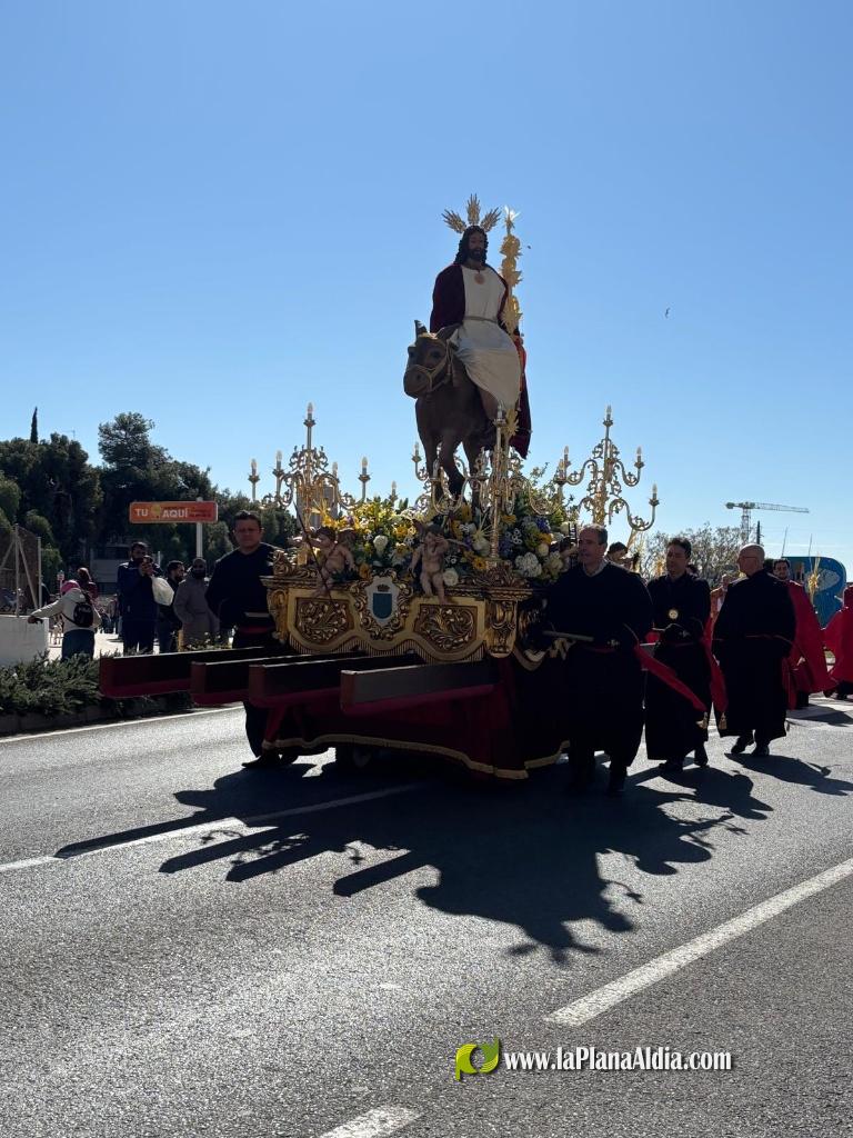 Borriana celebra un multitudinari Diumenge de Rams per les parr?quies del municipi