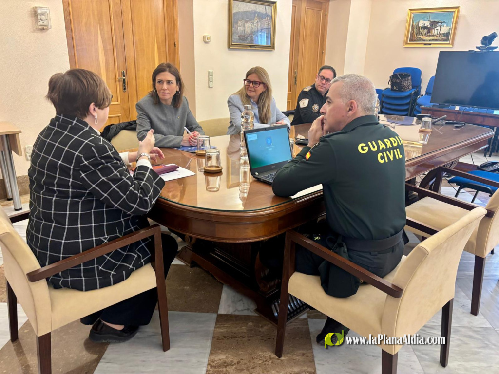 Almassora refor�a la coordinaci� policial amb un dispositiu de vigil�ncia nou a zones sensibles