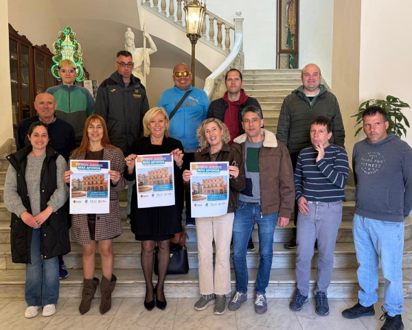 Castell�n presenta el cartel del D�a Mundial de Concienciaci�n sobre el Autismo para el 2 de abril en la Plaza Mayor