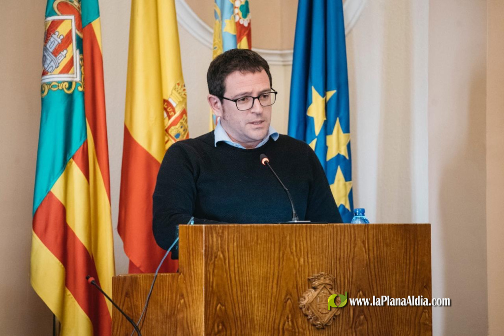 Comprom�s denuncia que 542 ajudes a fam�lies van quedar sense pagar a final d'any per la mala gesti� del govern de Bego�a Carrasco