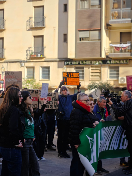joves-pv-denuncia-retroceso-linguistico-en-vinaros-tras-nuevas-medidas-municipales