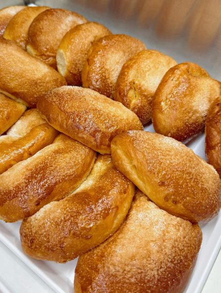 Burriana mantiene viva la tradici�n de las monas de Pascua en hornos y pasteler�as artesanales