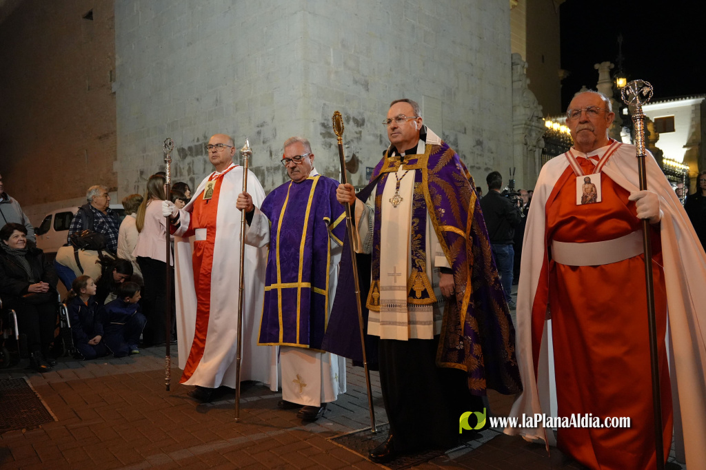 Dimecres Sant a Vila-real: noves confraries i germandats participen i les autoritats municipals presencen la process�