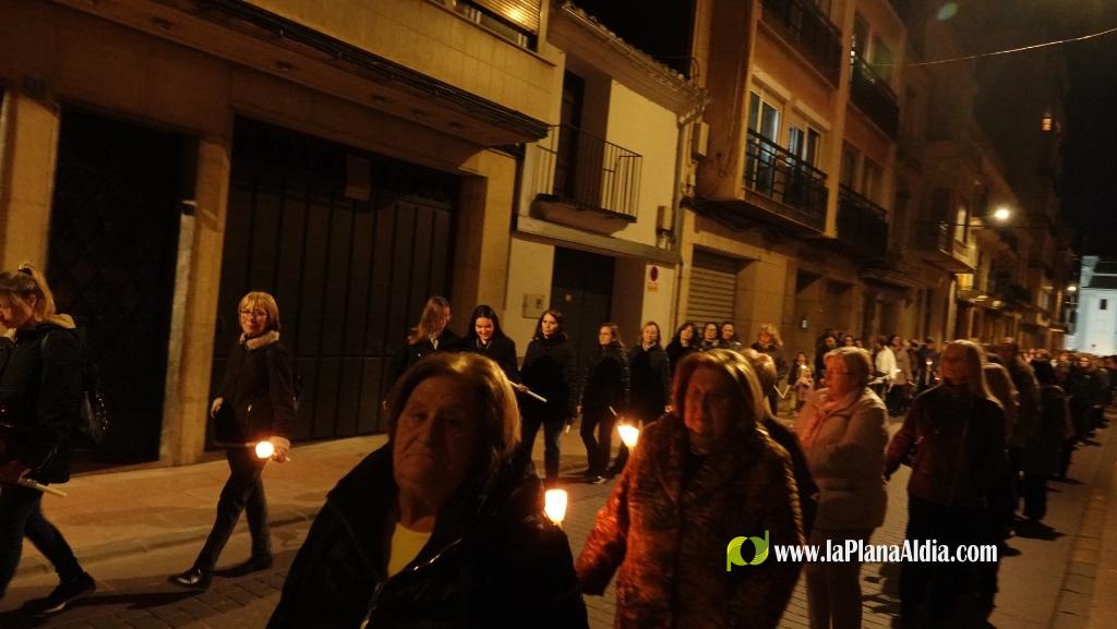La Verge dels Dolors recorre Borriana en una solemne process? nocturna de Dimecres Sant