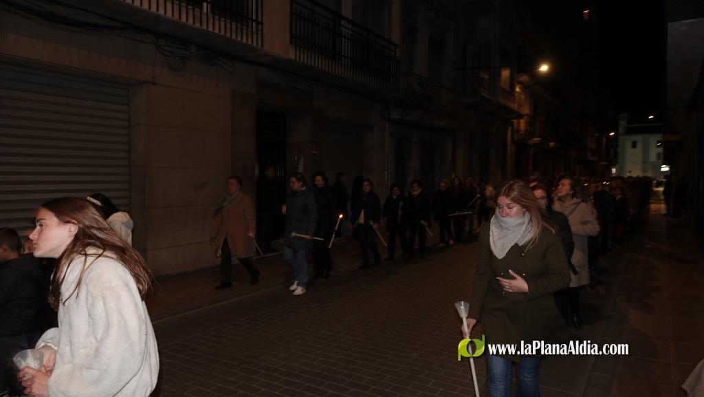 La Verge dels Dolors recorre Borriana en una solemne process? nocturna de Dimecres Sant