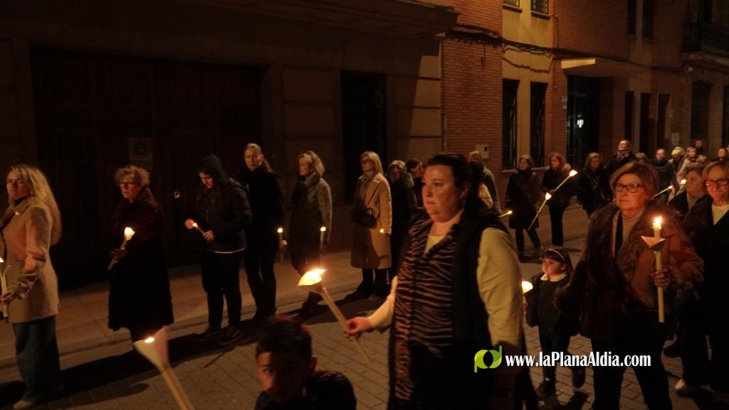 La Verge dels Dolors recorre Borriana en una solemne process? nocturna de Dimecres Sant