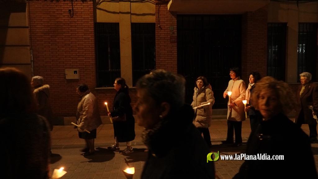 La Verge dels Dolors recorre Borriana en una solemne process? nocturna de Dimecres Sant