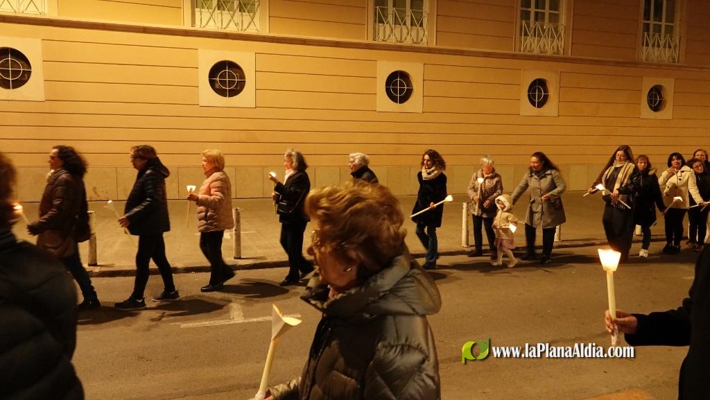 La Verge dels Dolors recorre Borriana en una solemne process? nocturna de Dimecres Sant