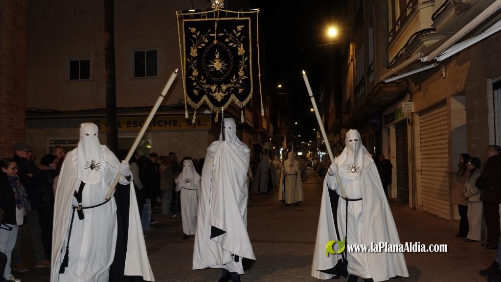 La Verge dels Dolors recorre Borriana en una solemne process? nocturna de Dimecres Sant