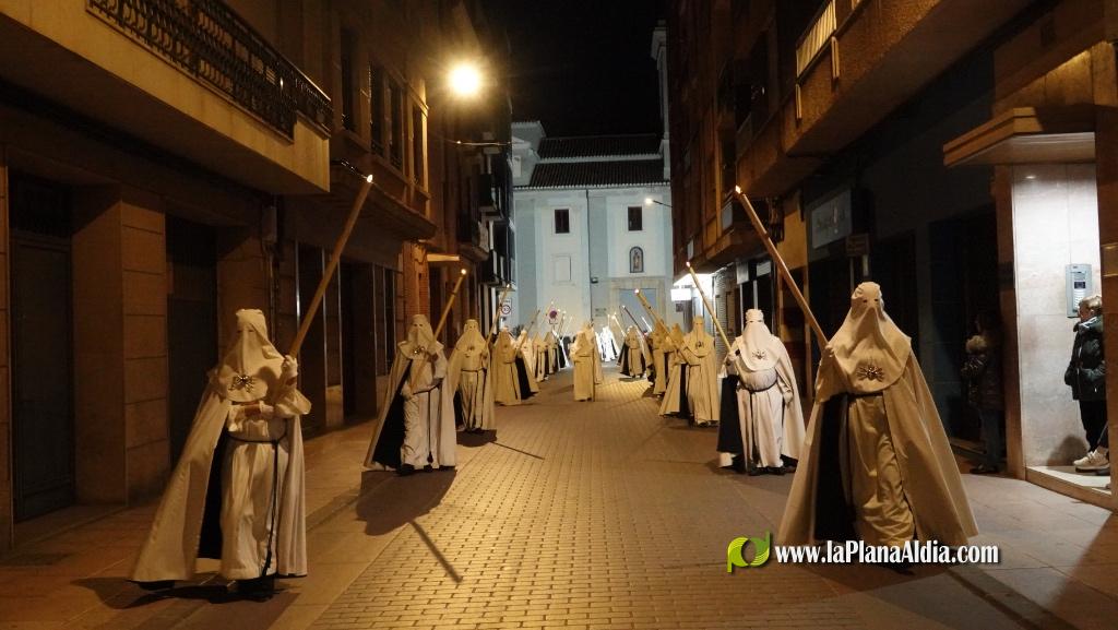 La Verge dels Dolors recorre Borriana en una solemne process? nocturna de Dimecres Sant