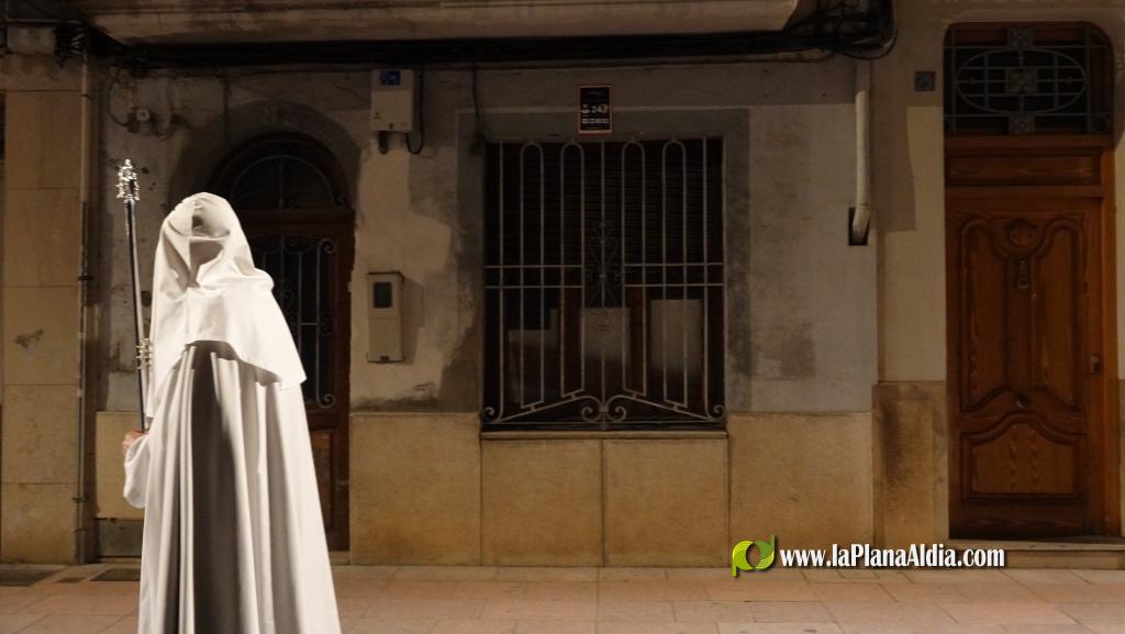 La Verge dels Dolors recorre Borriana en una solemne process? nocturna de Dimecres Sant