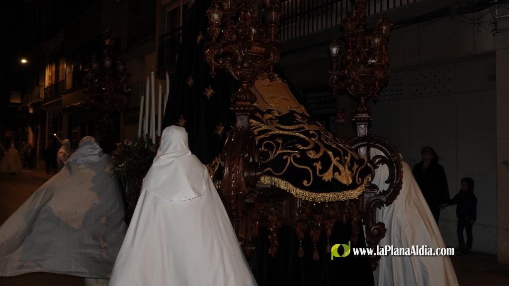 La Verge dels Dolors recorre Borriana en una solemne process? nocturna de Dimecres Sant