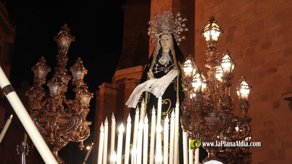 La Verge dels Dolors recorre Borriana en una solemne process? nocturna de Dimecres Sant