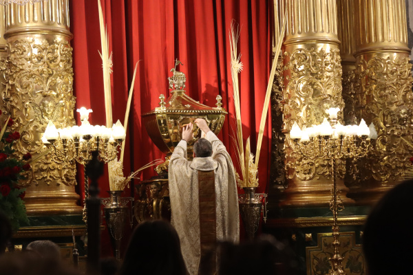 La Semana Santa de Vila-real, declarada de inter�s tur�stico provincial, difunde im�genes del Sant Sopar del Se�or.