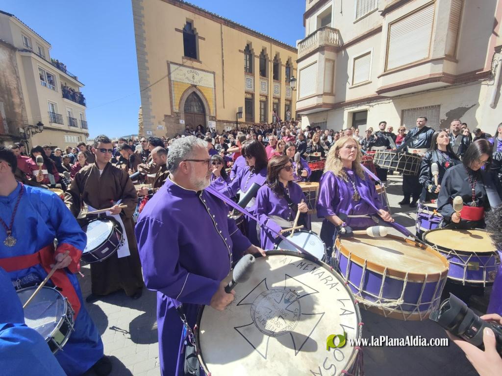 L'Alcora rende homenatge a Melchor Paus amb la Rompida de l'Hora i m?s de mil tambors