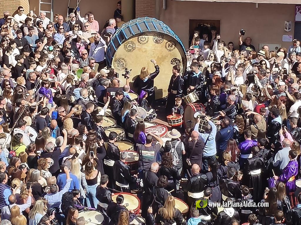 L'Alcora rende homenatge a Melchor Paus amb la Rompida de l'Hora i m?s de mil tambors