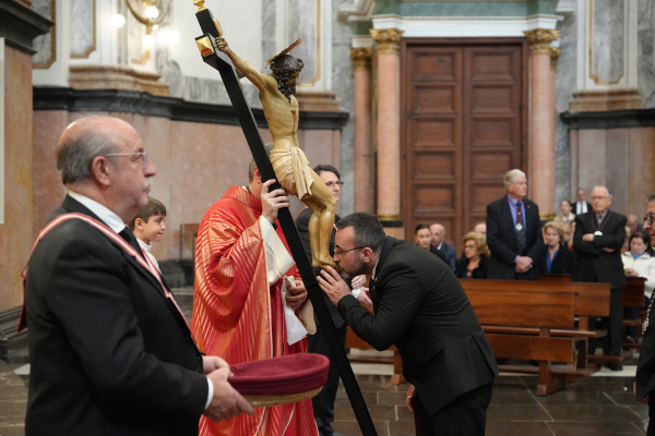 la-semana-santa-de-vila-real-celebra-los-santos-oficios-en-la-parroquia-arciprestal-de-sant-jaume