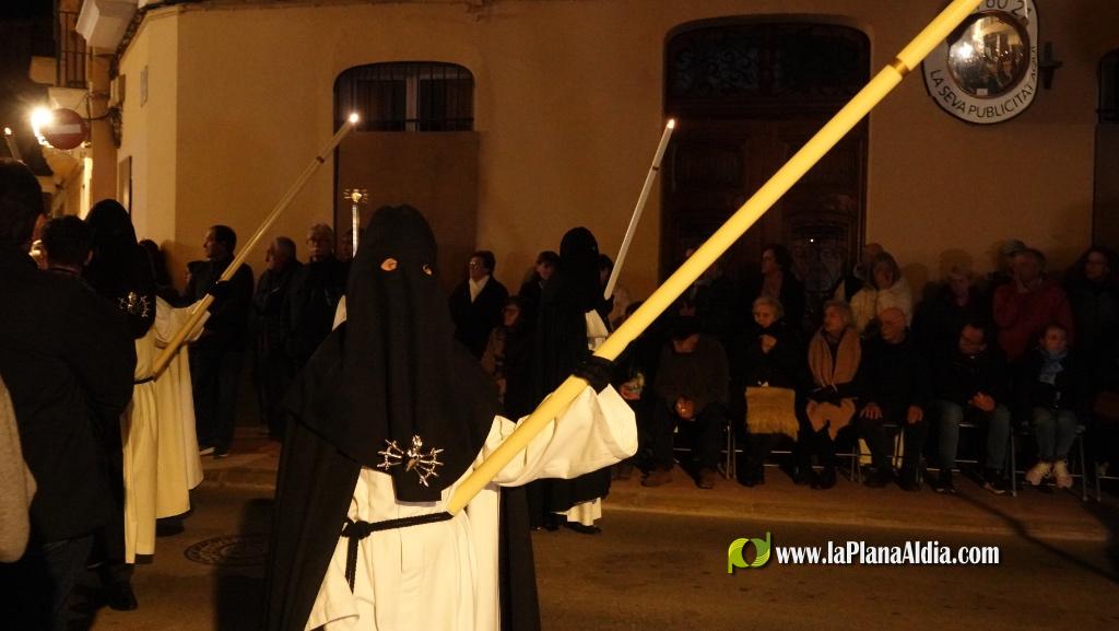 El silenci i la devoci? marquen la Process? del Sant Enterrament a Borriana