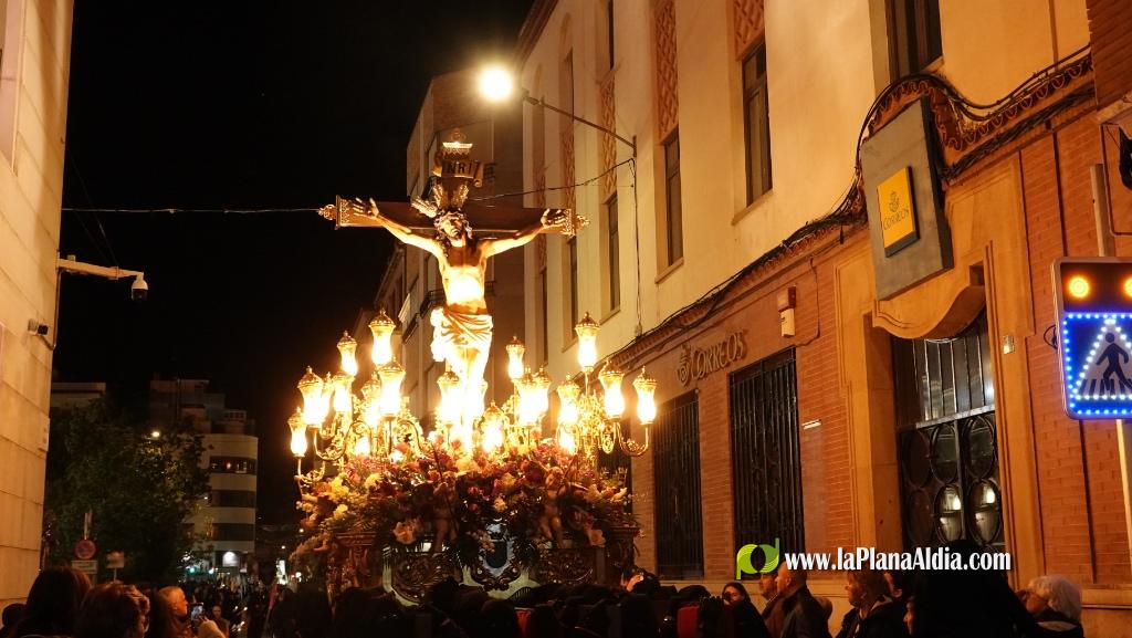 El silenci i la devoci? marquen la Process? del Sant Enterrament a Borriana