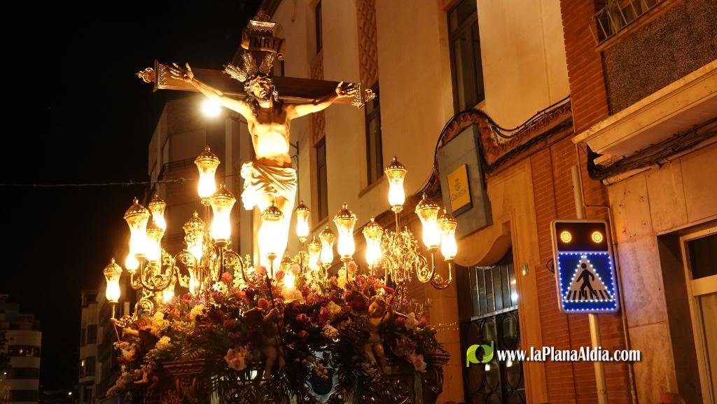 El silenci i la devoci? marquen la Process? del Sant Enterrament a Borriana