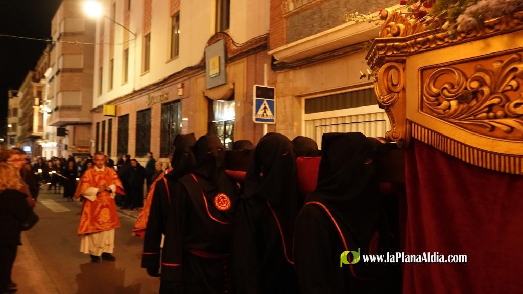 El silenci i la devoci? marquen la Process? del Sant Enterrament a Borriana