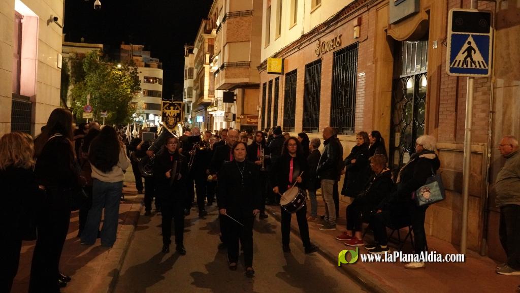 El silenci i la devoci? marquen la Process? del Sant Enterrament a Borriana