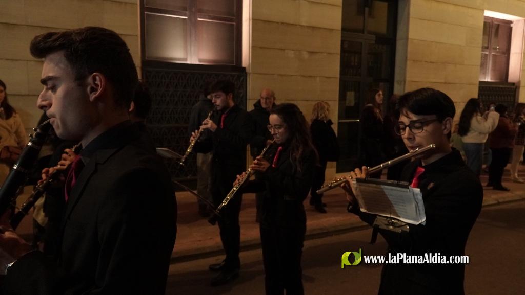 El silenci i la devoci? marquen la Process? del Sant Enterrament a Borriana