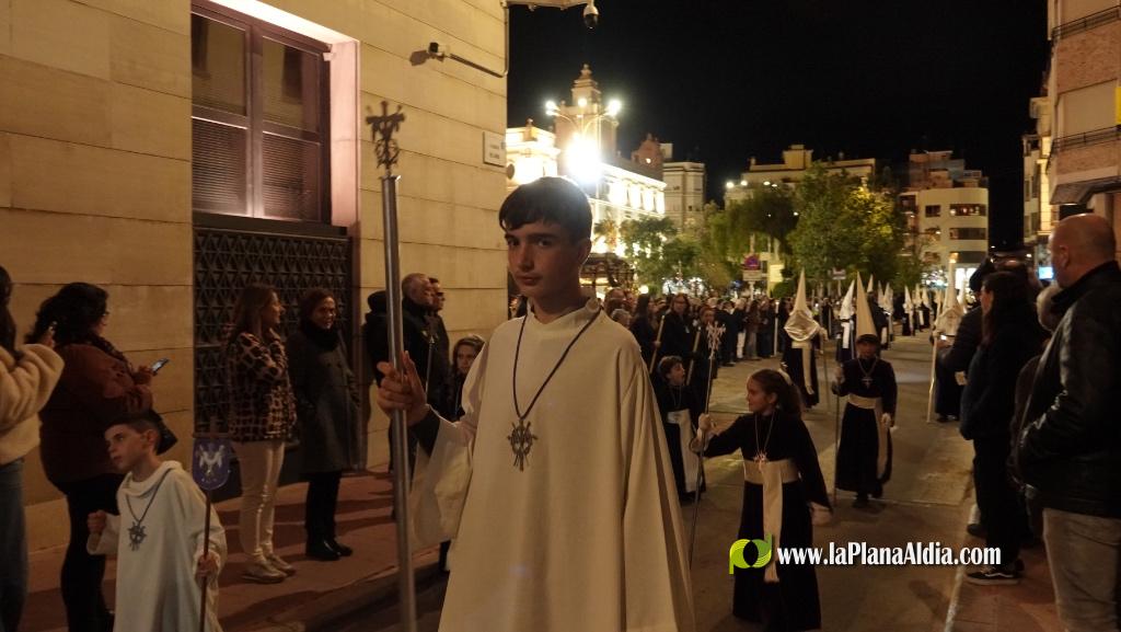 El silenci i la devoci? marquen la Process? del Sant Enterrament a Borriana