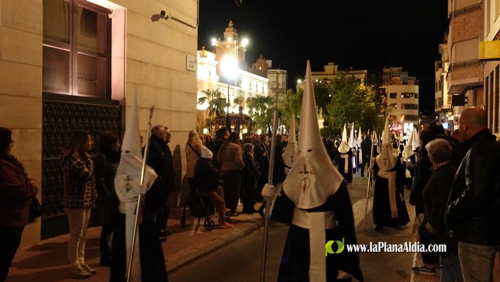 El silenci i la devoci? marquen la Process? del Sant Enterrament a Borriana