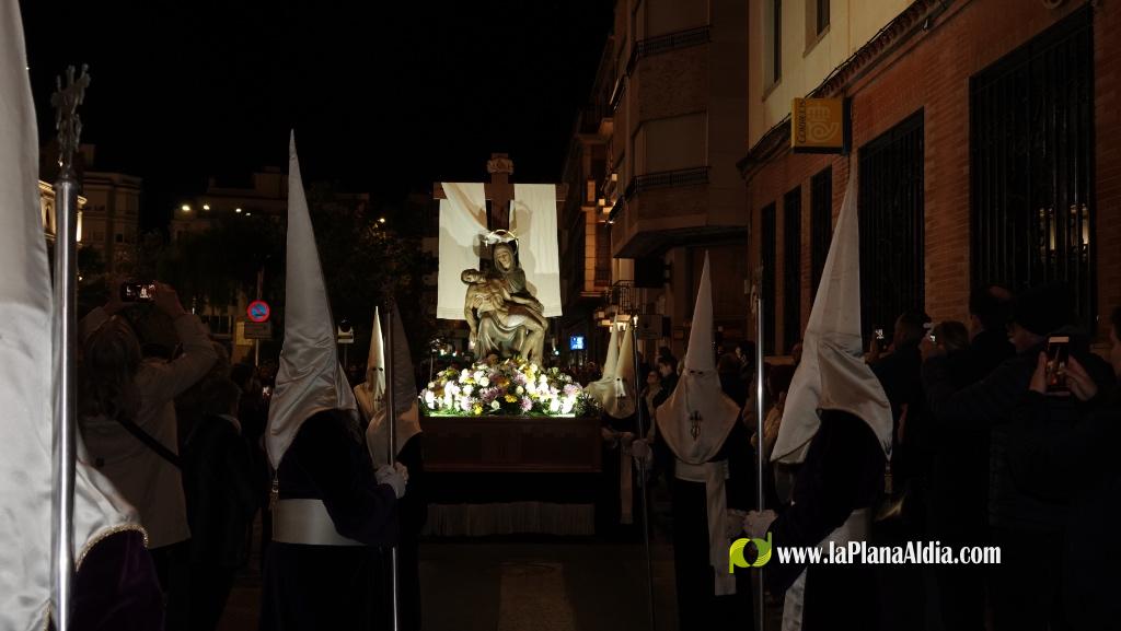 El silenci i la devoci? marquen la Process? del Sant Enterrament a Borriana