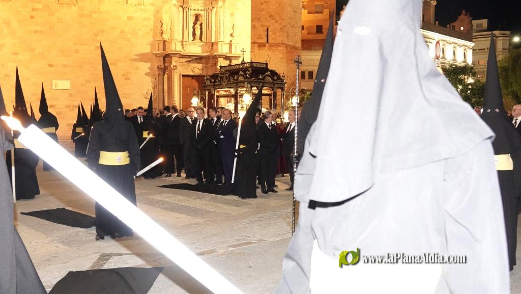 El silenci i la devoci? marquen la Process? del Sant Enterrament a Borriana