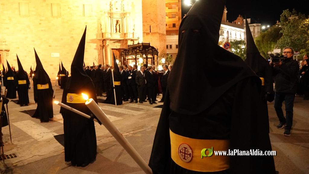 El silenci i la devoci? marquen la Process? del Sant Enterrament a Borriana