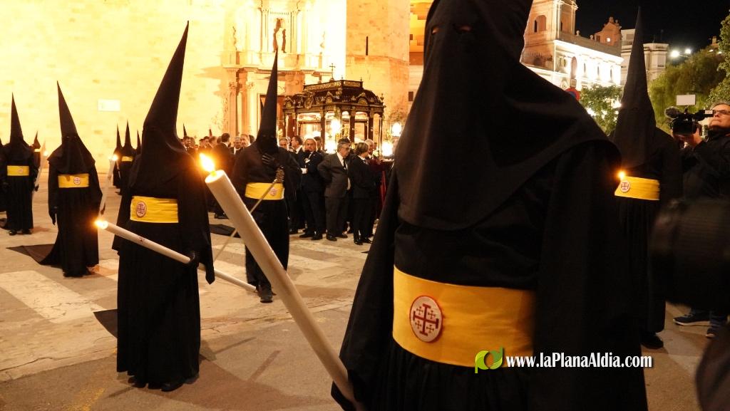 El silenci i la devoci? marquen la Process? del Sant Enterrament a Borriana