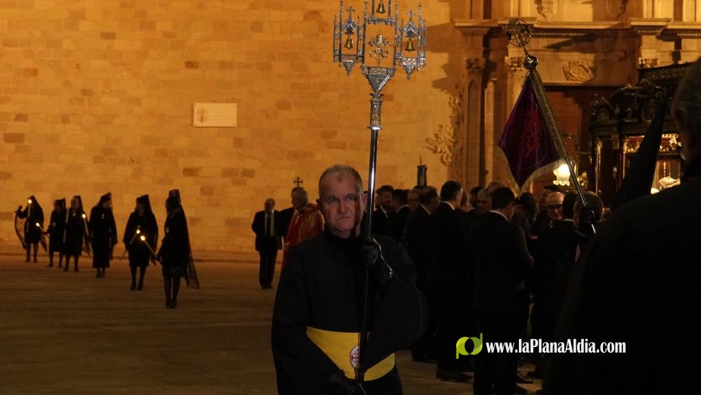 El silenci i la devoci? marquen la Process? del Sant Enterrament a Borriana