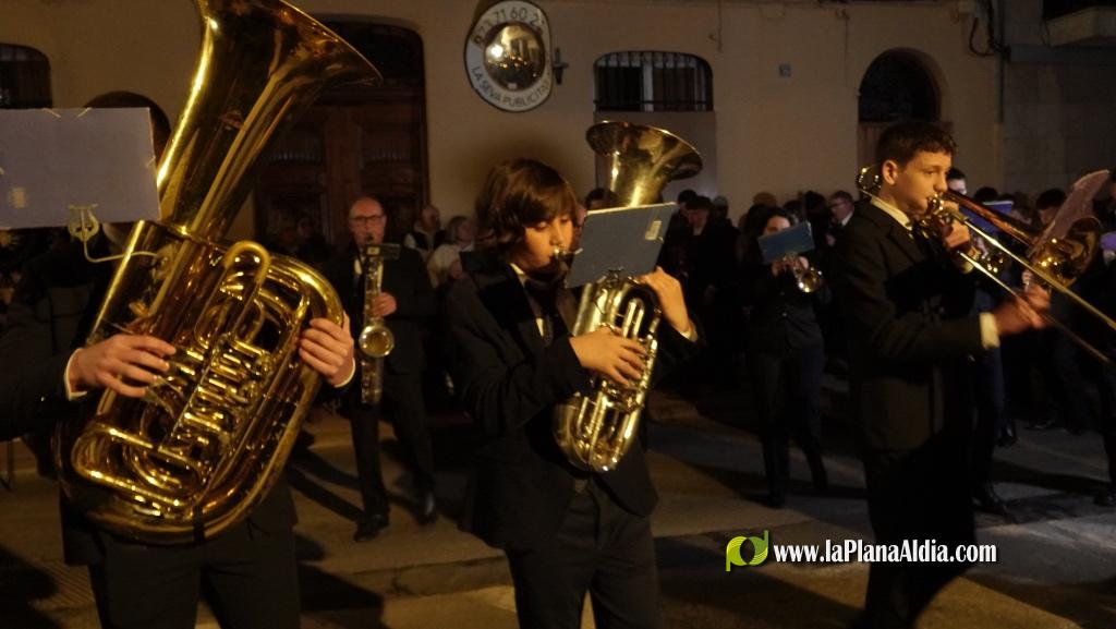 El silenci i la devoci? marquen la Process? del Sant Enterrament a Borriana