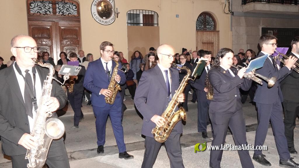 El silenci i la devoci? marquen la Process? del Sant Enterrament a Borriana