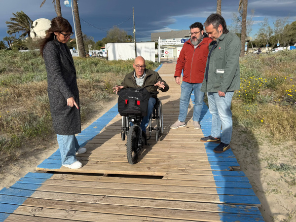 Comprom�s reclama mejoras urgentes en la accesibilidad de las playas de Castell� tras la reuni�n con COCEMFE
