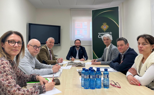 El Gobierno municipal acuerda con el Ministerio la cesi�n de la iluminaci�n de las rotondas de Venta Rosita y Venta Nova