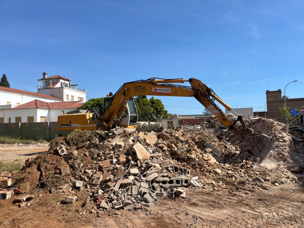 vila-real-convertira-un-solar-junto-a-la-ceramica-en-un-aparcamiento-publico-de-150-plazas