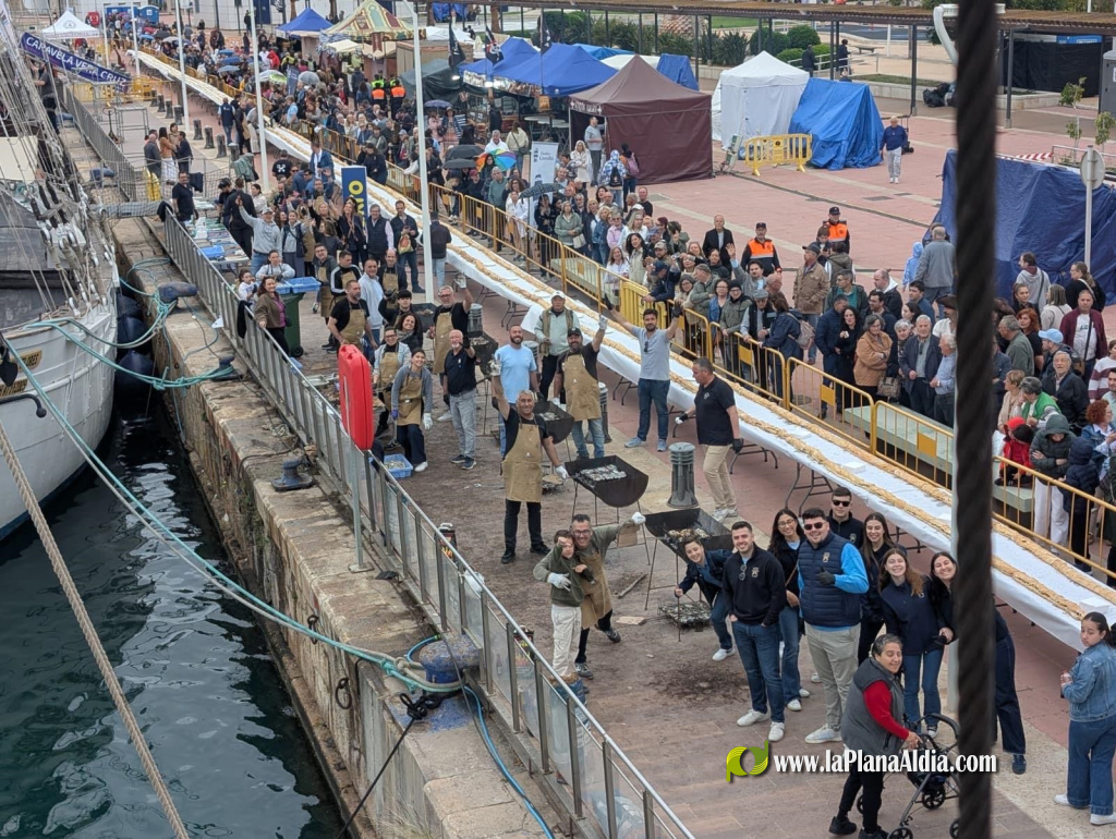 La novedosa batalla naval conquista al p�blic en la jornada dominical de Escala a Castell�