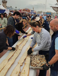 La novedosa batalla naval conquista al p�blic en la jornada dominical de Escala a Castell�