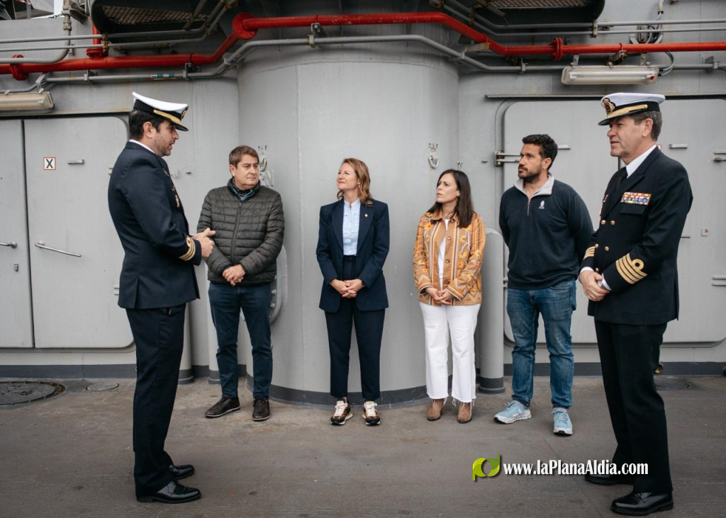 La novedosa batalla naval conquista al p�blic en la jornada dominical de Escala a Castell�