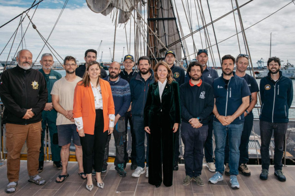 escala-a-castello-cierra-su-ix-edicion-con-la-despedida-de-capitanes-y-gran-afluencia-de-visitantes