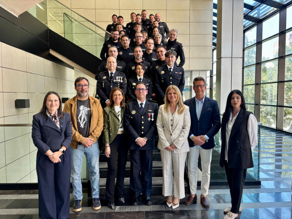 almassora-premia-a-25-agentes-de-la-policia-local-por-su-labor-solidaria-durante-la-dana