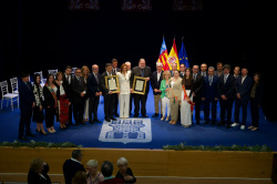 Almassora reconeix al metge Juan A. Casanova Claramonte com a fill predilecte i a l'historiador Primitiu Garcia i Pascual com a fill adoptat