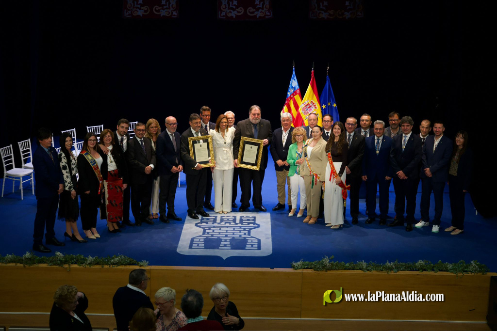 Almassora reconeix al metge Juan A. Casanova Claramonte com a fill predilecte i a l'historiador Primitiu Garcia i Pascual com a fill adoptat