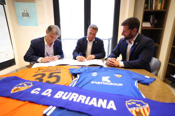 burriana-formaliza-su-apoyo-al-club-deportivo-burriana-con-una-subvencion-de-45-000-euros