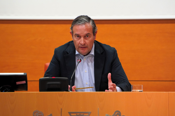 Pastor acusa a S�nchez de aplicar pol�tiques racistes al mercadejar amb menors migrants per obtenir vots