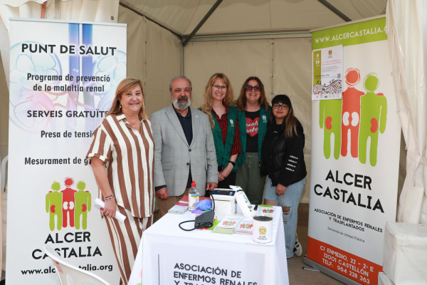 La II Semana de la Salud arranca en la Plaza Mayor con carpas de m�s de diez asociaciones